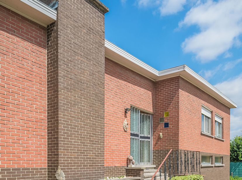 Huis te koop
                    in 9820 Merelbeke