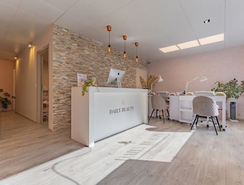                                         Rez-de-chaussée commercial à vendre à Halle, € 189.000
