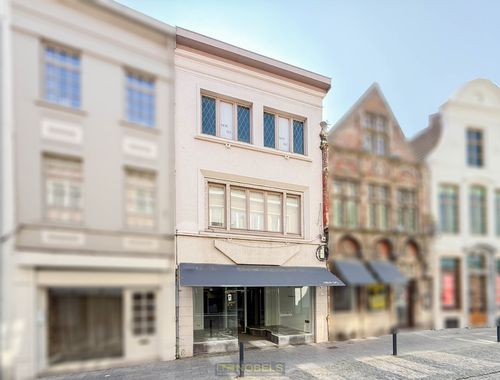                                         Appartementsgebouw te koop in Oudenaarde, € 245.000
