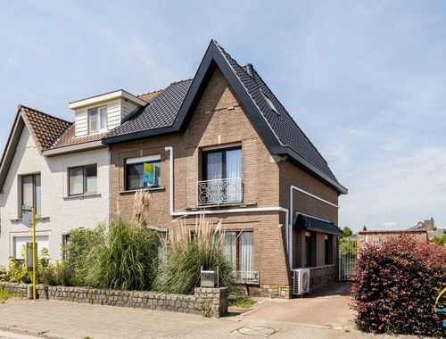                                         Maison à vendre à Wichelen, € 399.000
