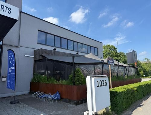                                         Bâtiment commercial à louer à Schoten, € 5.750
