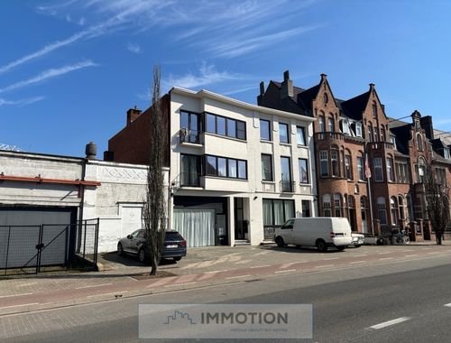                                         Handelspand te huur in Kortrijk, € 1.275
