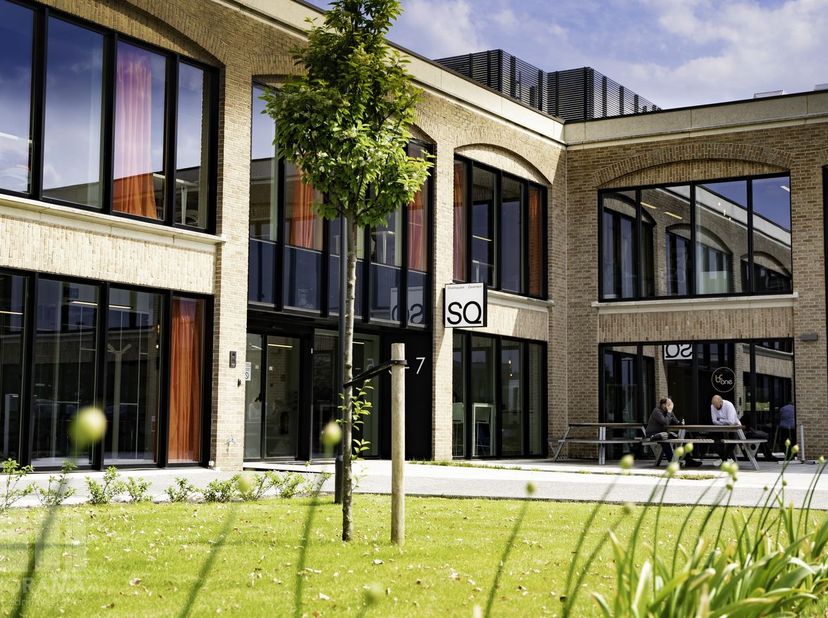 Kantoor van 306&amp;nbsp;m² te huur nabij de Leuvensesteenweg te Zaventem.<br />
Uitstekend gelegen, vlakbij de Leuvensesteenweg en op slechts 2 km van de