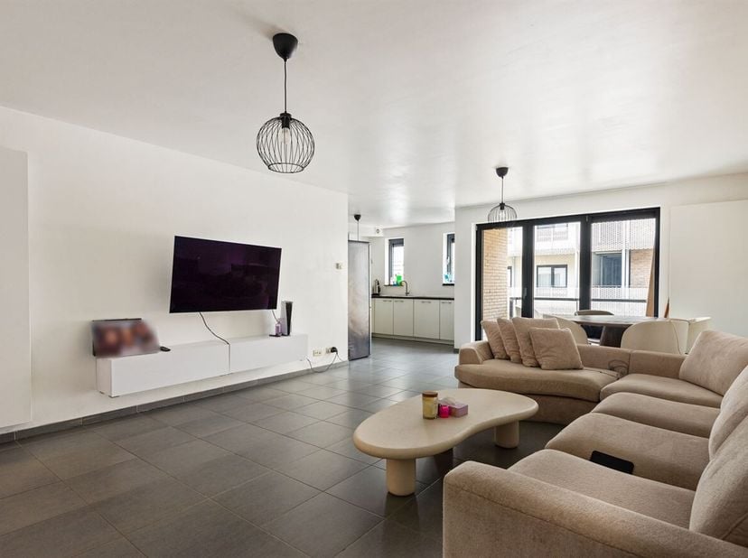 Instapklaar appartement met 2 slaapkamers en terras in rustige omgeving te Boom<br />
Dit instapklare appartement is rustig gelegen in Boom, in de nab