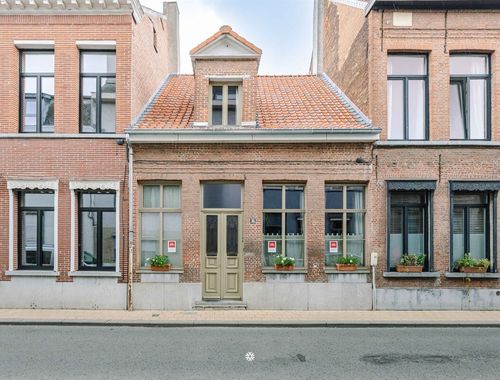                                         Maison à vendre à Sint-Niklaas, € 348.000
