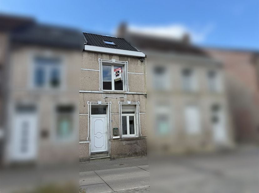 Huis te koop in Rue de Sondeville 86,
                    7600 Péruwelz