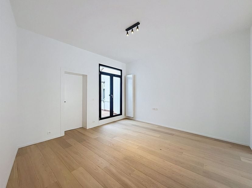 Appartement te huur in ,
                    1050 Laken