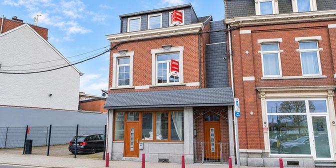 Appartement te koop in Place du 12e de Ligne 9, 4040 Herstal