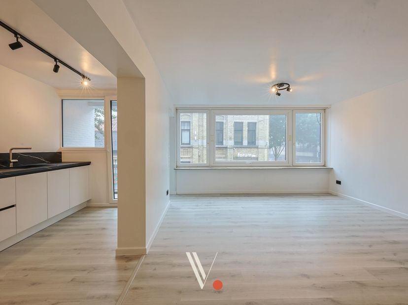 Appartement te koop in Roeselaarsestraat 1 bus 1,
                    8870 Izegem