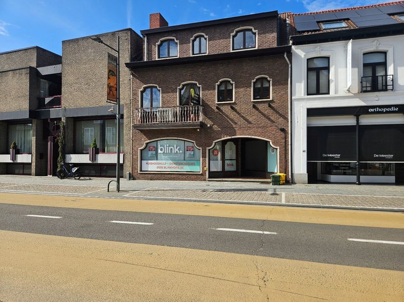 BEZOEK AANVRAGEN ENKEL MOGELIJK VIA VOLGENDE LINK: https://verlinden.mijnhuurprofiel.be/property/41102b87-da7f-41a3-9875-1909f8756337<br />
Dit leuk a
