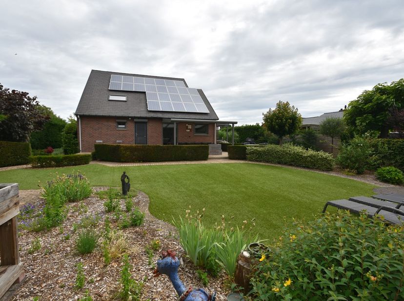 NIEUW BIJ ANIMO VASTGOED!!!<br />
<br />
Instapklare, perfect onderhouden open bebouwing op een toplocatie (799 m²) <br />
<br />
Bent u op zoek n