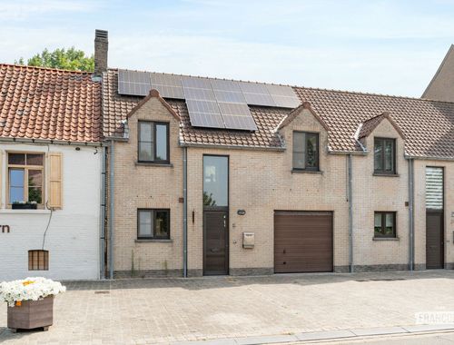                                         Rijwoning te koop in Vlissegem, € 349.000
