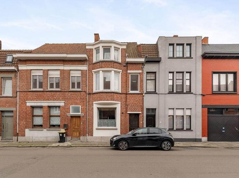 Huis te koop in Schoolstraat 36,
                    8870 Izegem