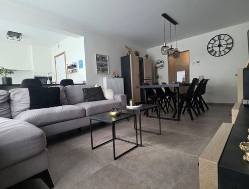                                         App. rez-de-chaussée à vendre à Ieper, € 335.000
