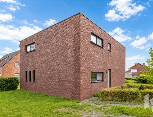                                         Woning te koop in Opoeteren, € 435.000
