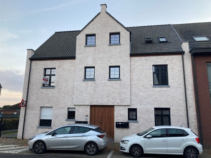 Appartement te huur in Kerkstraat 43 bus 3,
                    2980 Zoersel