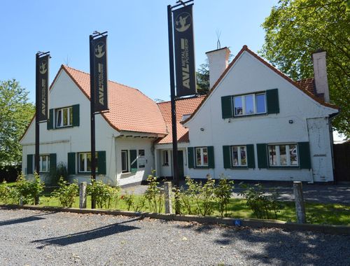                                         Kantoor te huur in Kortrijk, € 395
