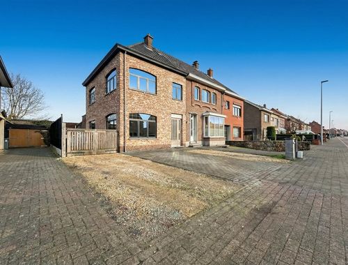                                         Maison à vendre à Sint-Niklaas, € 375.000
