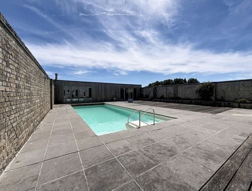                                         Maison de maître à vendre à Lo, € 795.000
