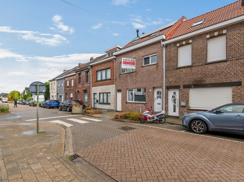 Huis te koop in Karl Marxstraat 26,
                    2845 Niel