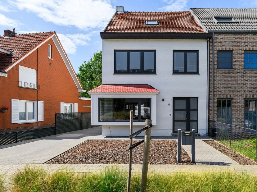 Huis te koop in Pauwelslei 71,
                    2930 Brasschaat