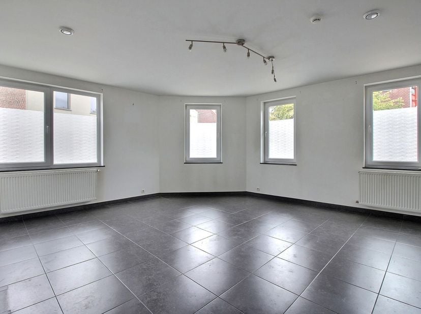 Appartement à louer à ,
                    8940 Wervik