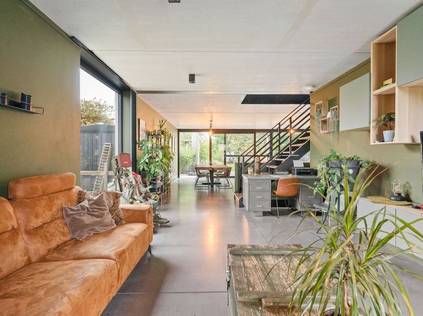 Ruime nul-energiewoning op 1.773 m² – uiterst energiezuinig &amp; massief gebouwd<br />
<br />
<br />
<br />
Deze recente BEN-woning blinkt uit in energ