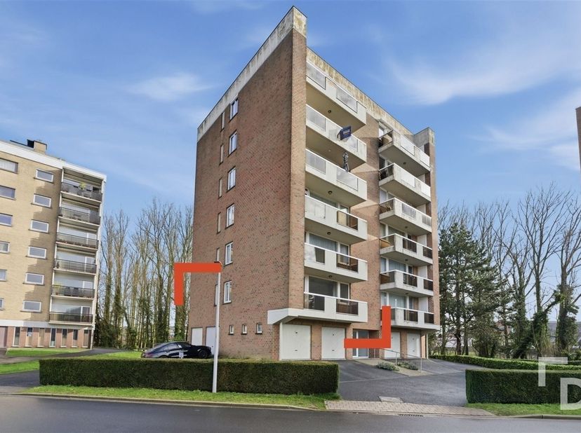 Appartement à vendre
                    à 8900 Ieper