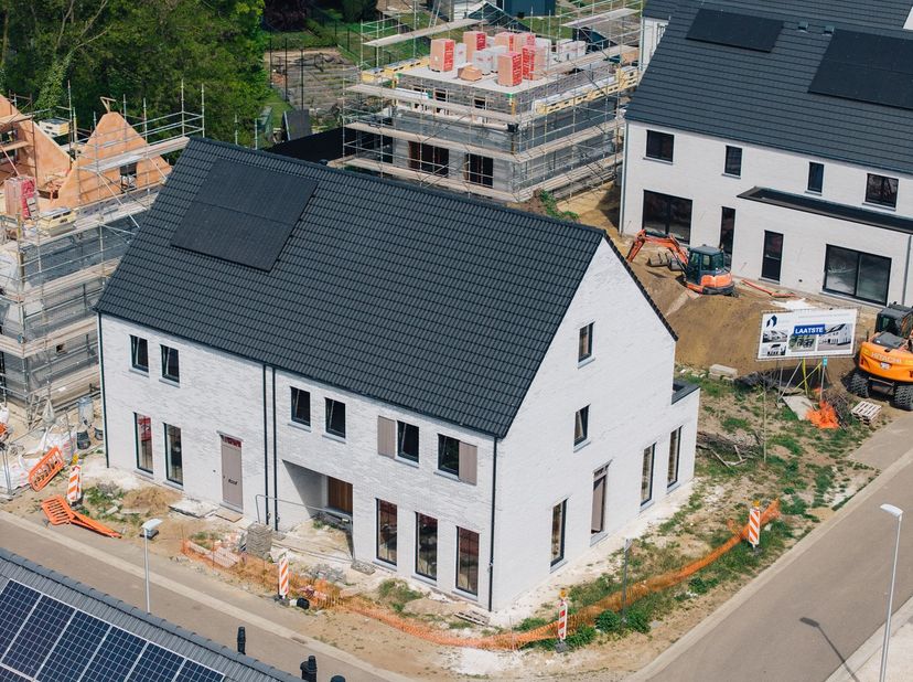 Zoveel meer dan wonen doe je in het Klaphof van Zonhoven. Hier vind je het gemak van een gezellig centrum op enkele minuten wandelen en de puurheid va