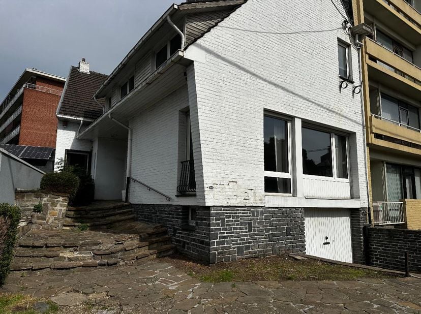 Maison à vendre à Avenue de Péville 180,
                    4030 Grivegnée