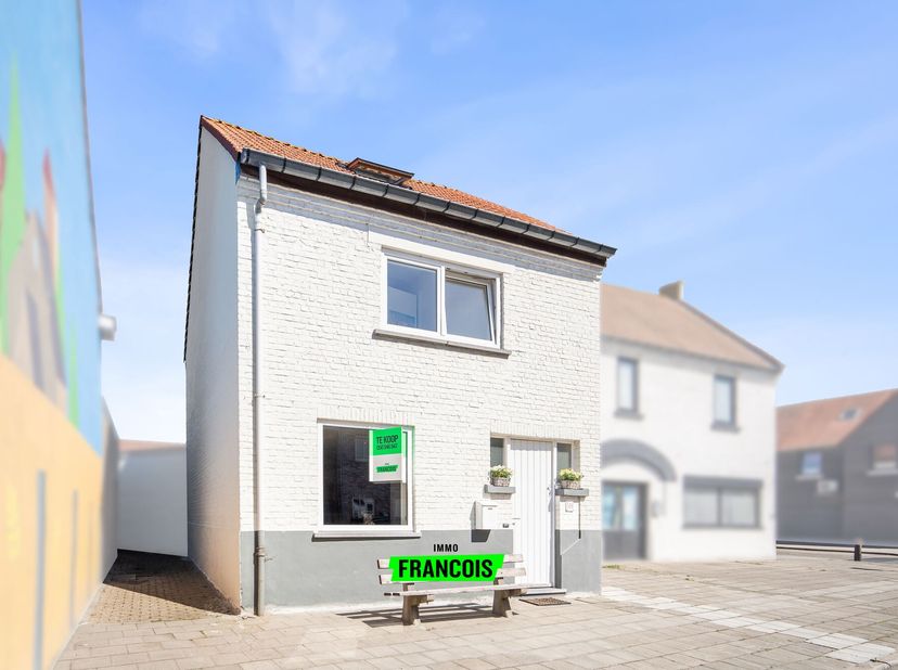 Huis te koop in Lisseweegse Steenweg 104,
                    8380 Zwankendamme