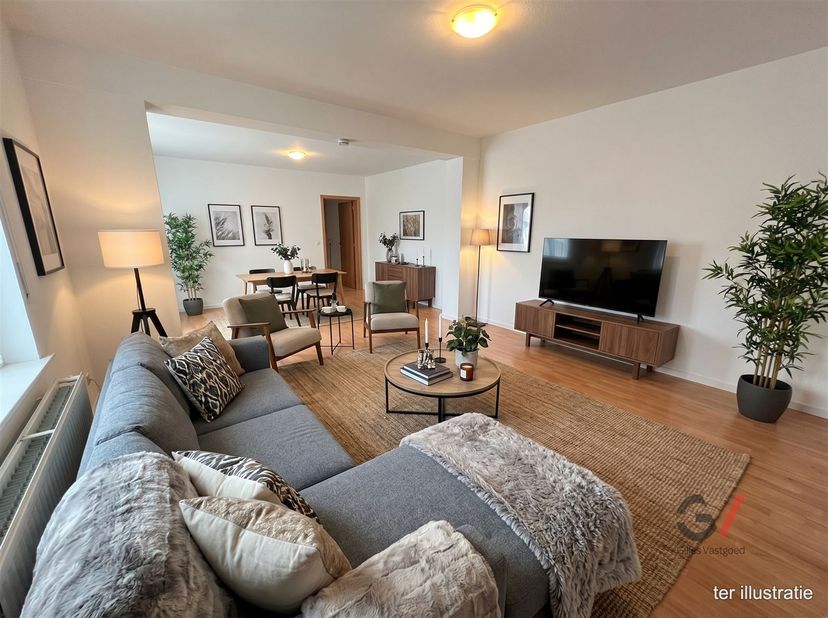 Zoek je een interessante investering met onmiddellijke huuropbrengsten én toekomstig potentieel? Dan is deze woning aan de Hombeeksesteenweg 273 in Me