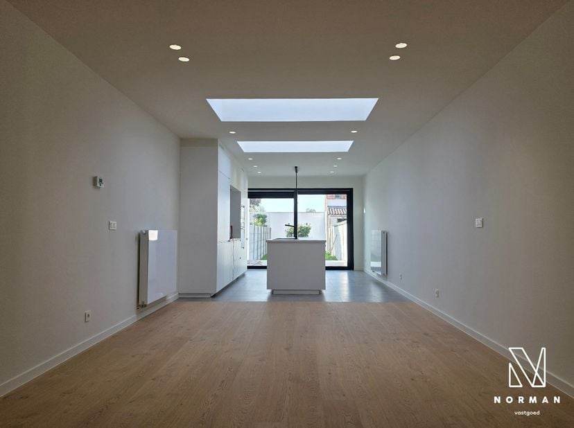 Huis te huur in Brugsesteenweg 103,
                    8500 Kortrijk
