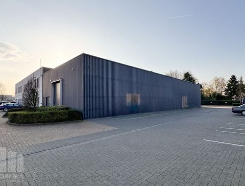                                         Bureaux à vendre à Zellik, € 1.450.000
