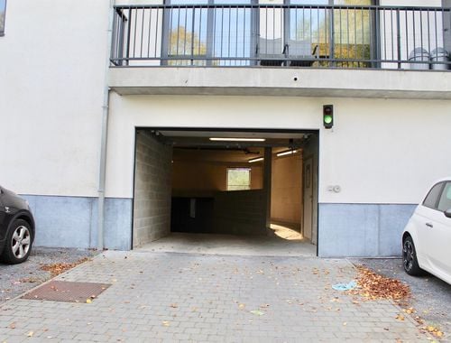                                         Garage en sous-sol à louer à Aalst, € 63
