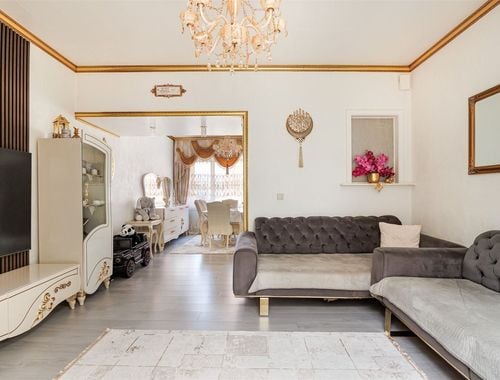                                         Woning te koop in Oostakker, € 379.000

