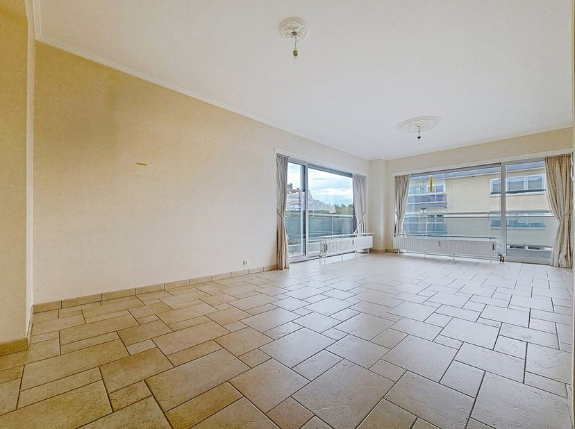 Nivelles.<br />
PARVISSIMMO vous propose ce charmant appartement situé à deux pas du centre de Nivelles, de la gare et de toutes les commodités.<br />