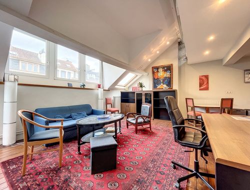                                         Penthouse à louer à Saint-Gilles, € 1.150
