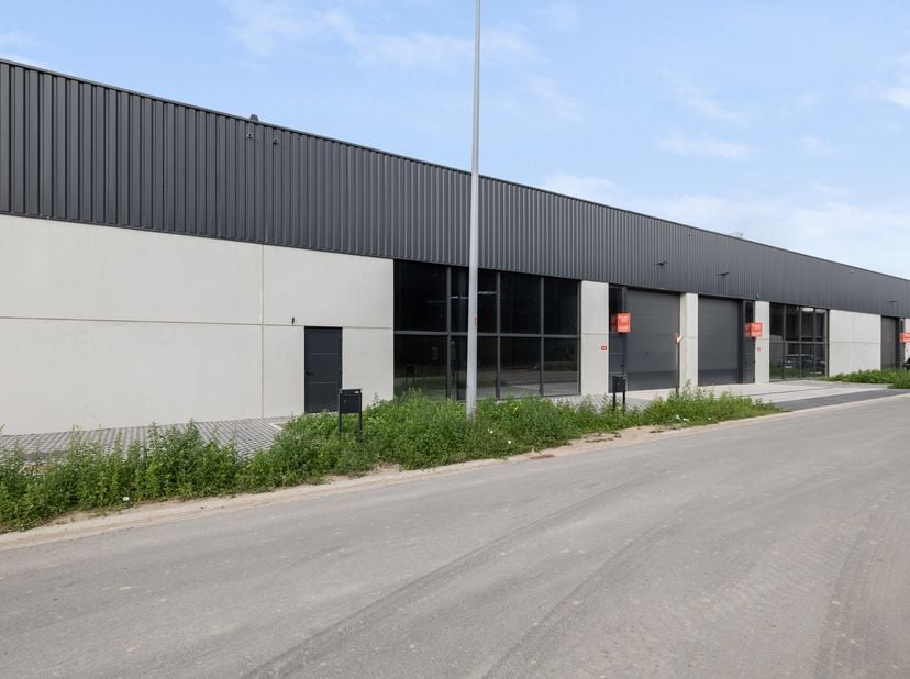 Ontdek het gloednieuwe KMO-project Gruuthuse in Oostkamp.<br />
Dit modern bedrijvenproject bevindt zich op een strategische locatie in het hart van W