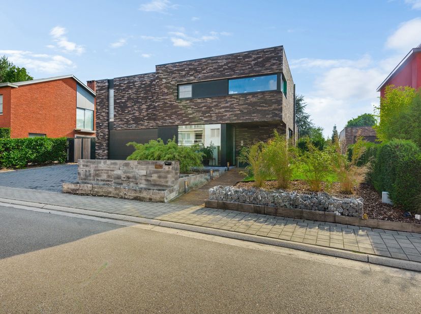 Huis te koop in ,
                    2630 Aartselaar