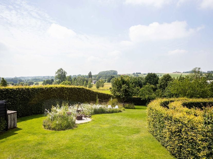 Luxeus wonen met adembenemend uitzicht – elke ochtend wakker worden met de vlaamse ardennen vanuit je bed!<br />
Droomt u ervan om elke ochtend wakker