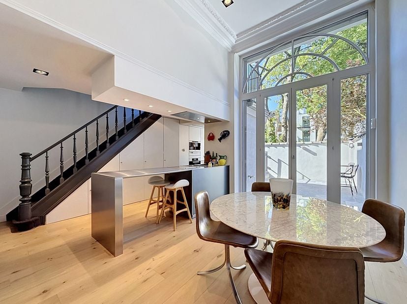Appartement te koop
                    in 1050 Elsene