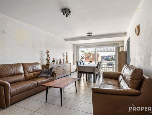                                         Appartement à vendre à Oostrozebeke, € 175.000
