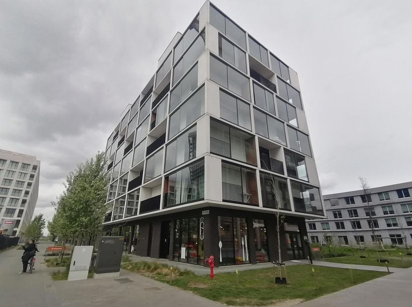 Appartement 2 chambres avec terrasses<br />
PZ D2.01<br />
Découvrez cet appartement 2 chambres prêt à emménager, situé au 2ᵉ étage du Palazzo Verde,