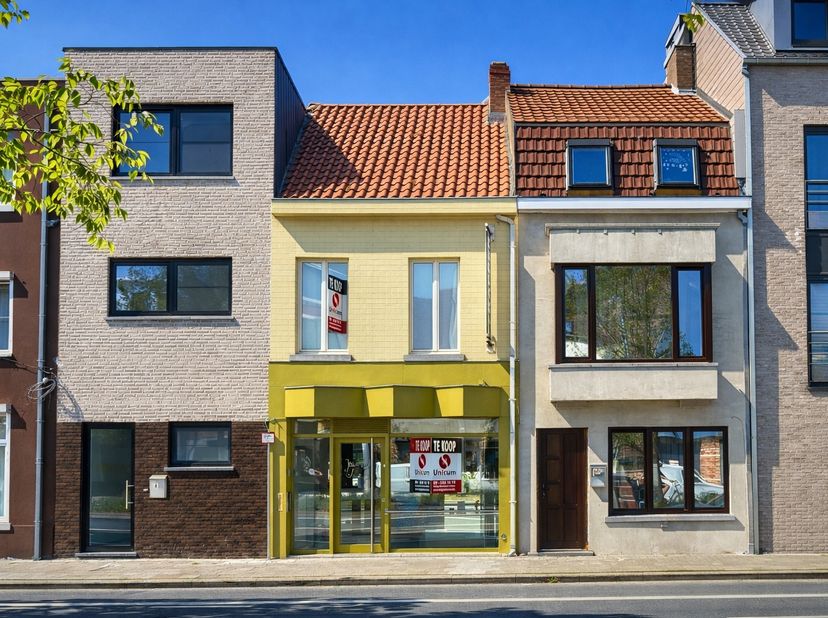 Bien professionnel à vendre
                    à 9900 Eeklo