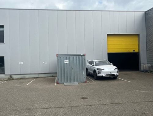                                         Opslagplaats te huur in Antwerpen, € 3.825

