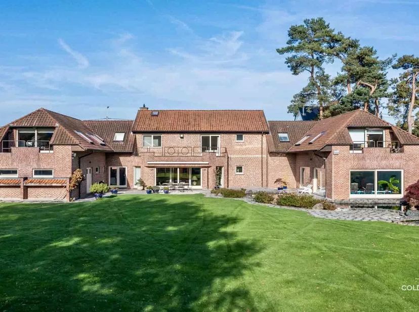 Huis te koop in ,
                    1560 Hoeilaart