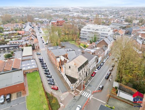                                         Usage mixte à vendre à Mouscron, € 625.000
