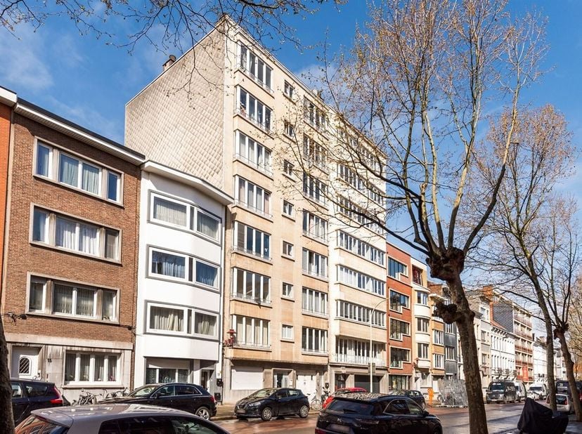 Studio (44m²) prêt à l'emploi dans un endroit privilégié à Anvers !<br />
Situation : Situé dans un endroit privilégié à Anvers, central, résidentiel