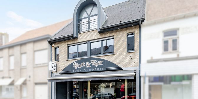 Bien professionnel à vendre à Stationsstraat 42, 8610 Kortemark